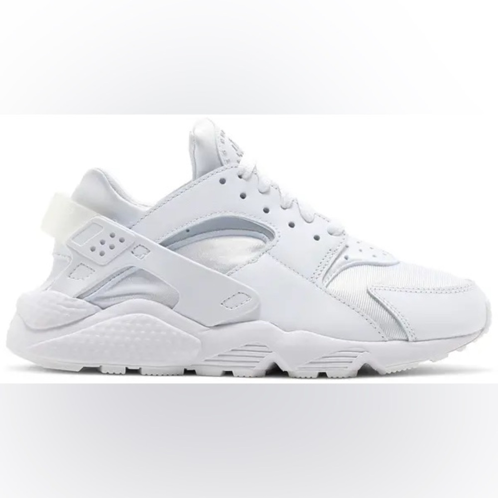 Nike women’s air huarache ‘triple white’